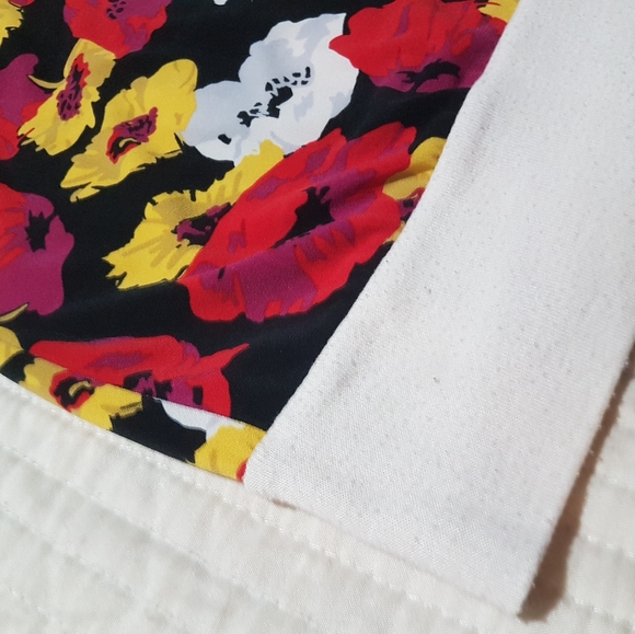 Floral Print ADIE LANI Top - Picture 3 of 12